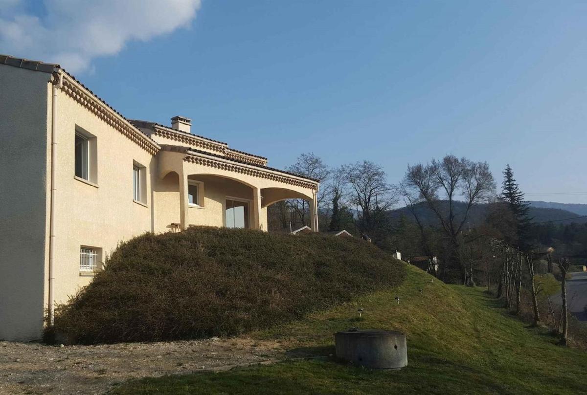 Maison De Vacances Avec Ses Petits Chalets Aouste-sur-Sye Zewnętrze zdjęcie